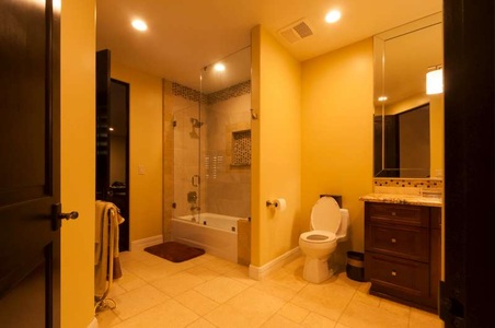 Enlarge photo 93