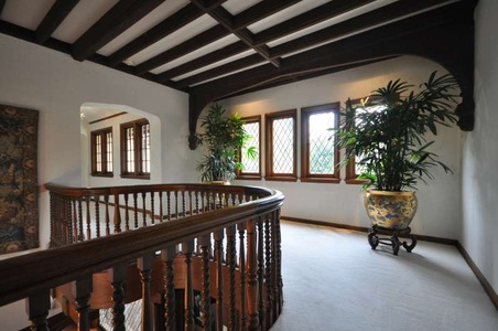 Enlarge photo 49