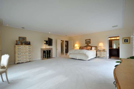 Enlarge photo 60