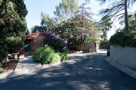 Enlarge photo 24