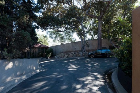 Enlarge photo 29