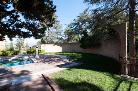 Enlarge photo 222