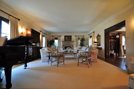 Enlarge photo 11
