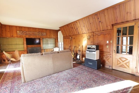 Enlarge photo 41