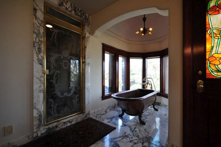 Enlarge photo 63