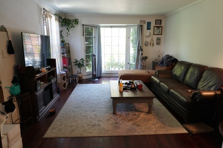 Enlarge photo 11