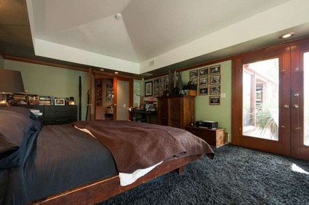 Enlarge photo 44