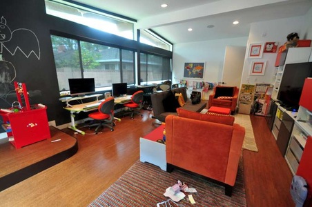 Enlarge photo 25