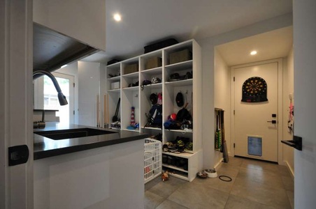 Enlarge photo 73