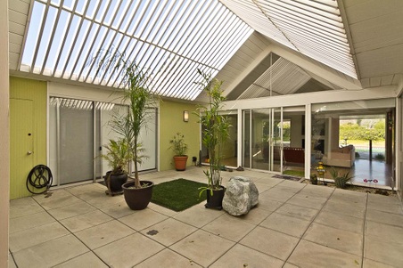 Enlarge photo 5
