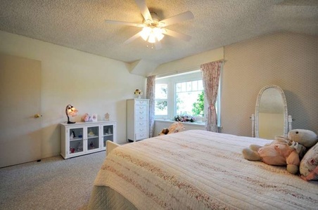 Enlarge photo 34