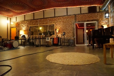 Enlarge photo 33