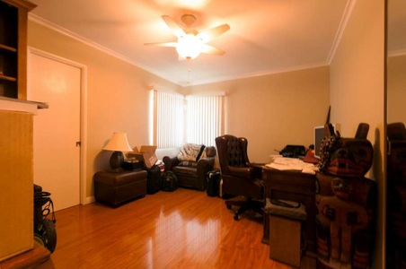 Enlarge photo 27