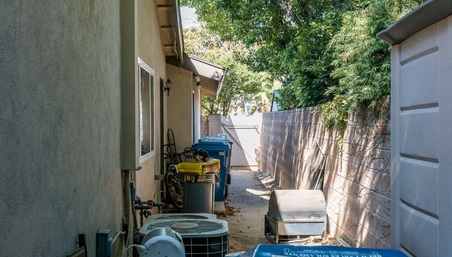 Enlarge photo 37