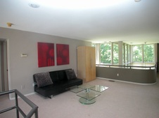Enlarge photo 33