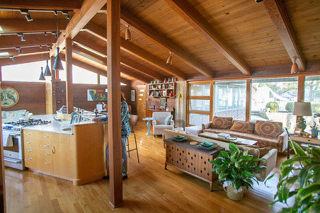 Enlarge photo 13