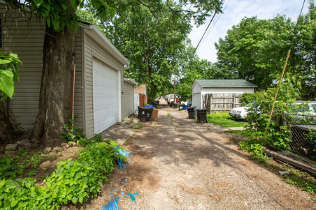 Enlarge photo 13
