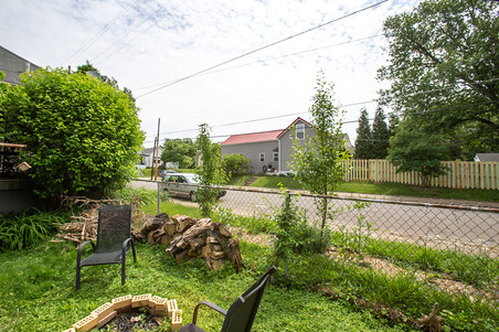 Enlarge photo 37