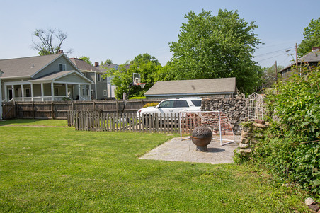 Enlarge photo 79