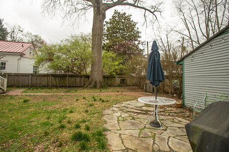 Enlarge photo 24