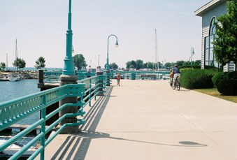 Enlarge photo 105
