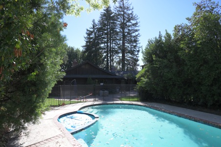 Enlarge photo 48