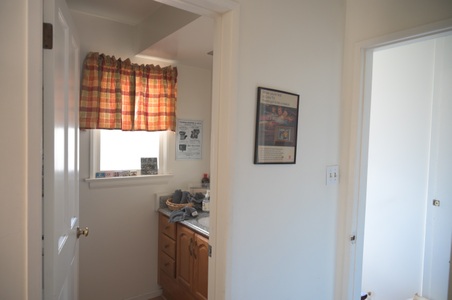 Enlarge photo 102