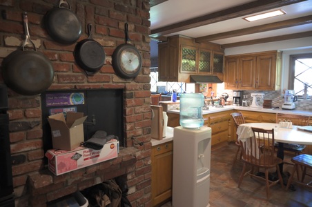 Enlarge photo 129