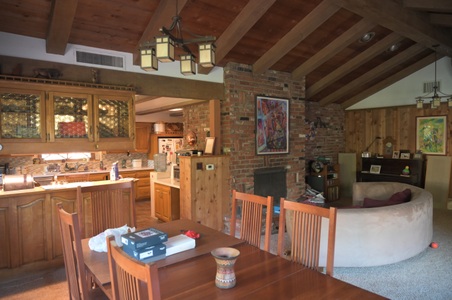 Enlarge photo 138
