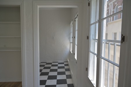 Enlarge photo 15