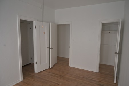 Enlarge photo 30