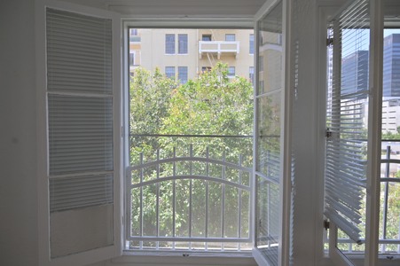 Enlarge photo 33