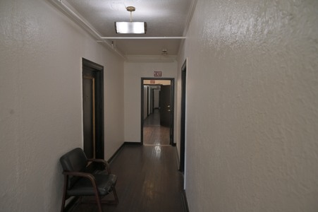 Enlarge photo 43