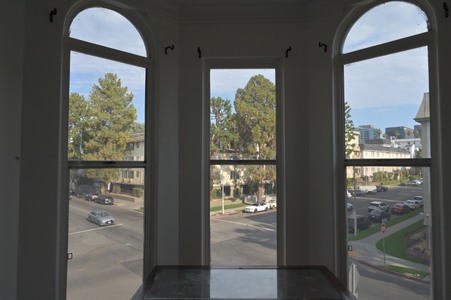 Enlarge photo 19
