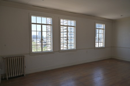 Enlarge photo 12