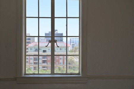 Enlarge photo 19