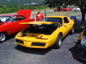 Enlarge photo 1983