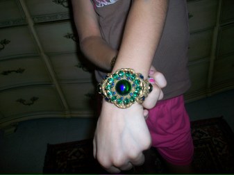 Caroline playing with Jewels!!