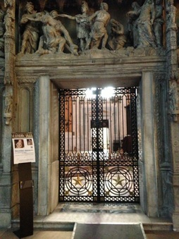 Enlarge photo 386