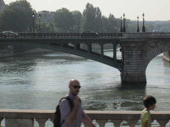 Enlarge photo 21