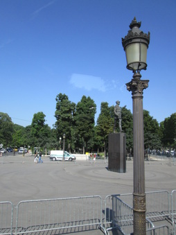 Enlarge photo 69