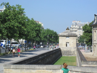 Enlarge photo 86