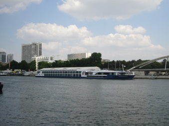 Enlarge photo 346