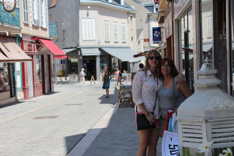 Enlarge photo 399