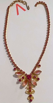 Not D and E Necklaces