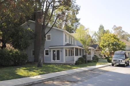 Universal Studios - Colonial Street