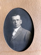 Enlarge photo 38
