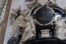 Enlarge photo 11