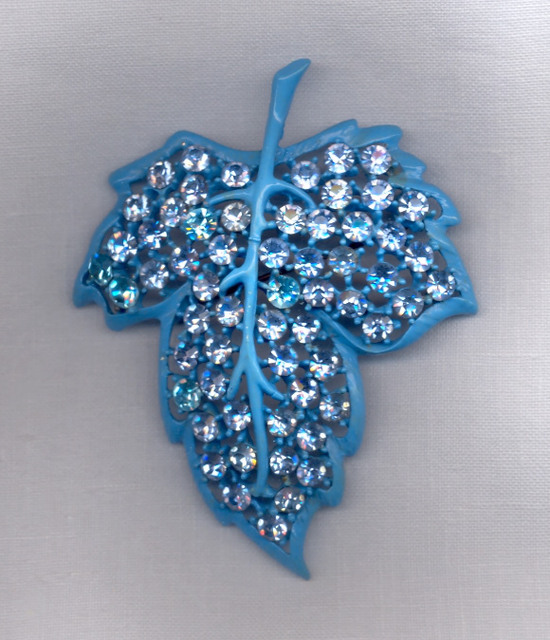 Weiss%20Blue%20Japanned%20Leaf%20Brooch.jpg