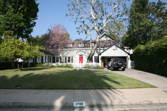 MK House selects